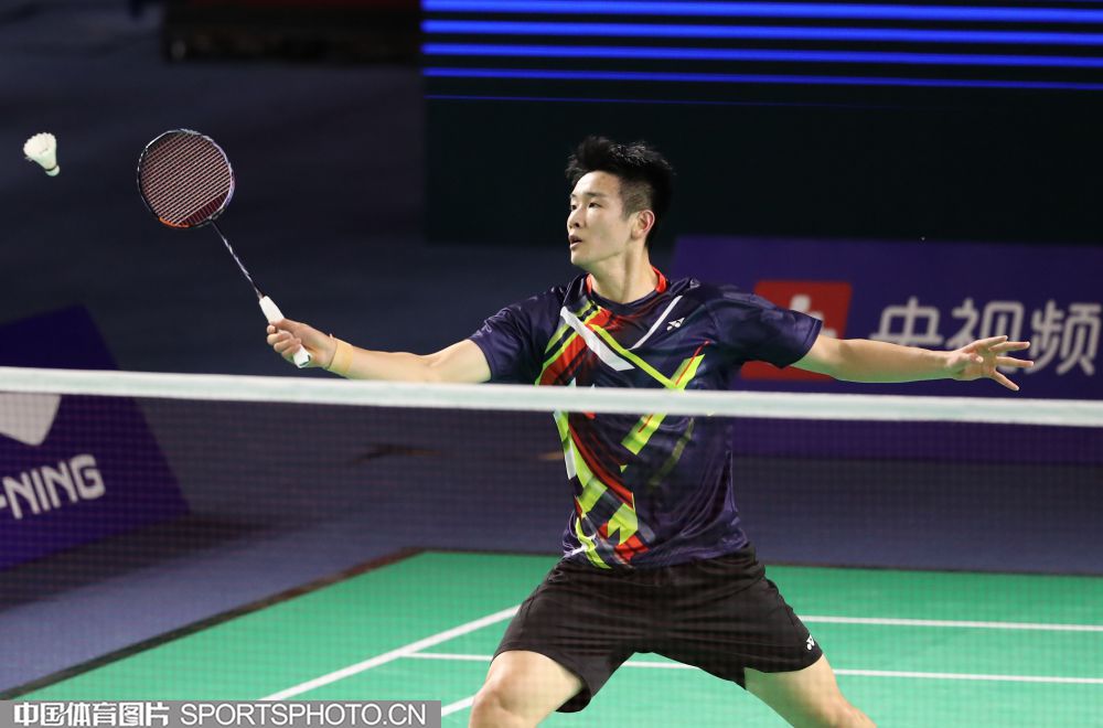 占据主动 占据主动