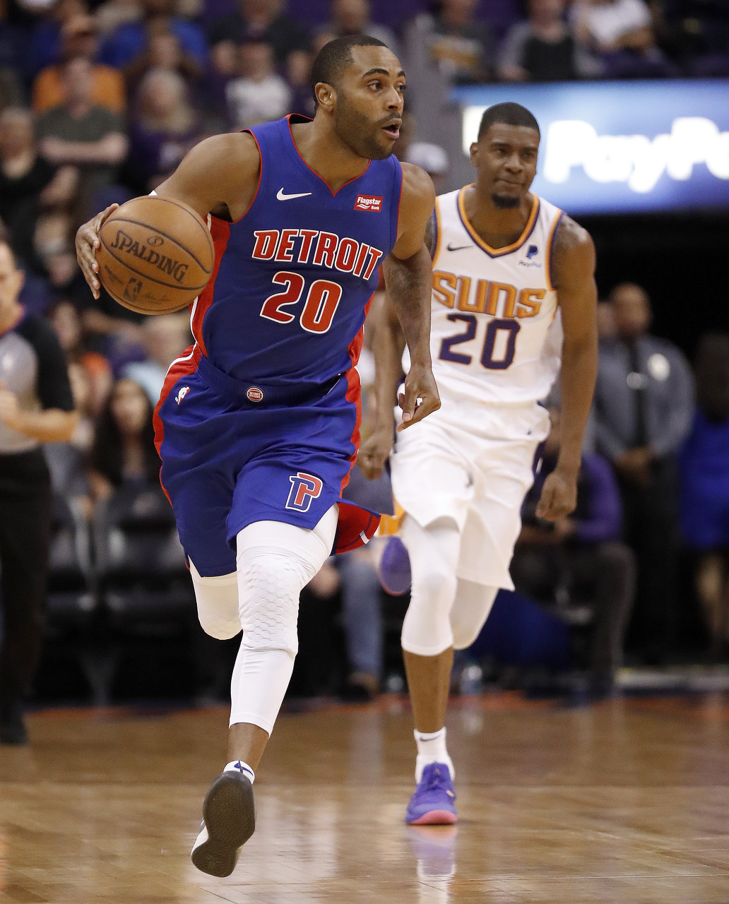 在高强度的 在高强度的