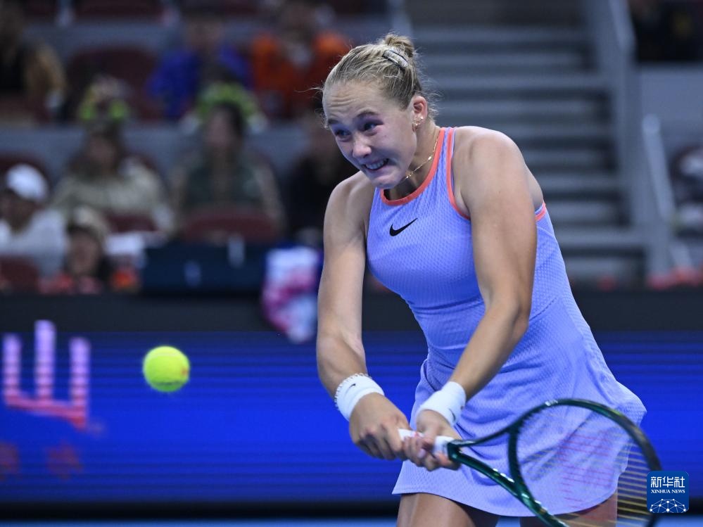 冠赛场上的 冠赛场上的