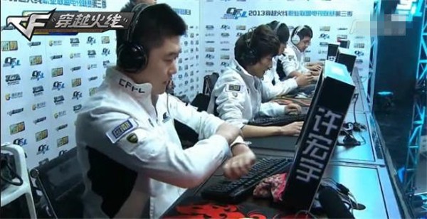 的热烈欢呼 的热烈欢呼