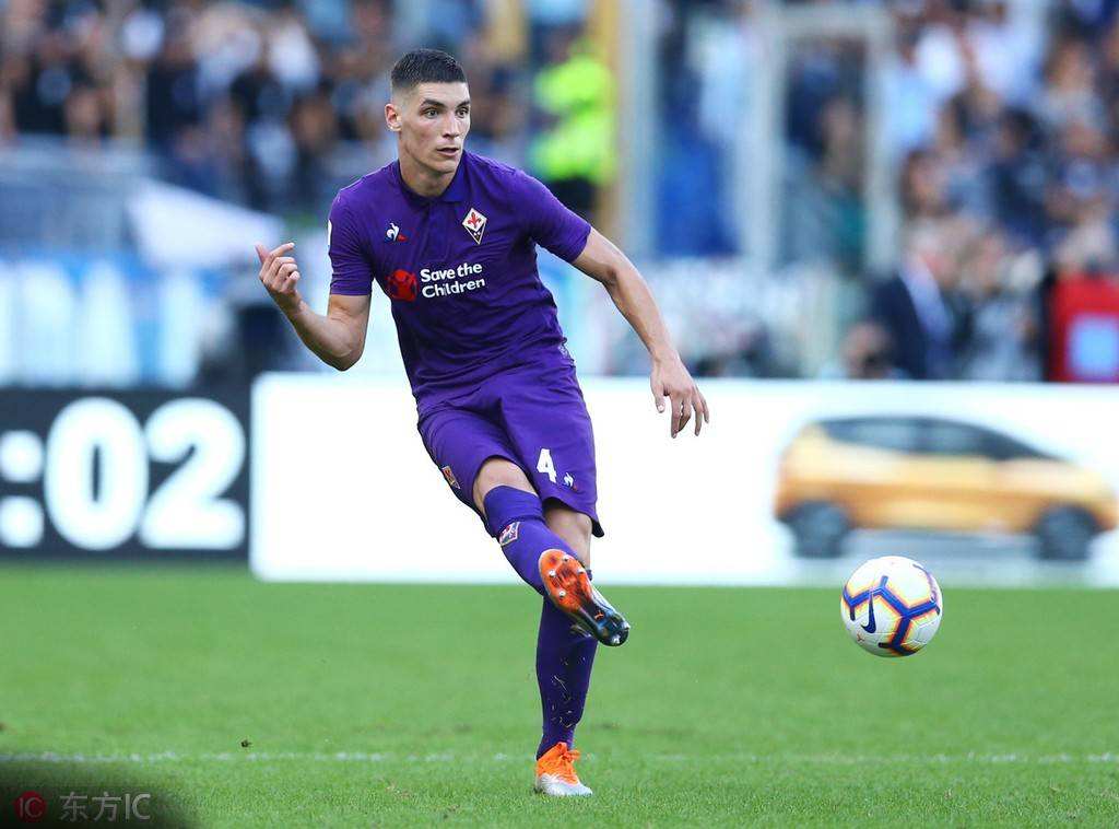 在防守端更 在防守端更